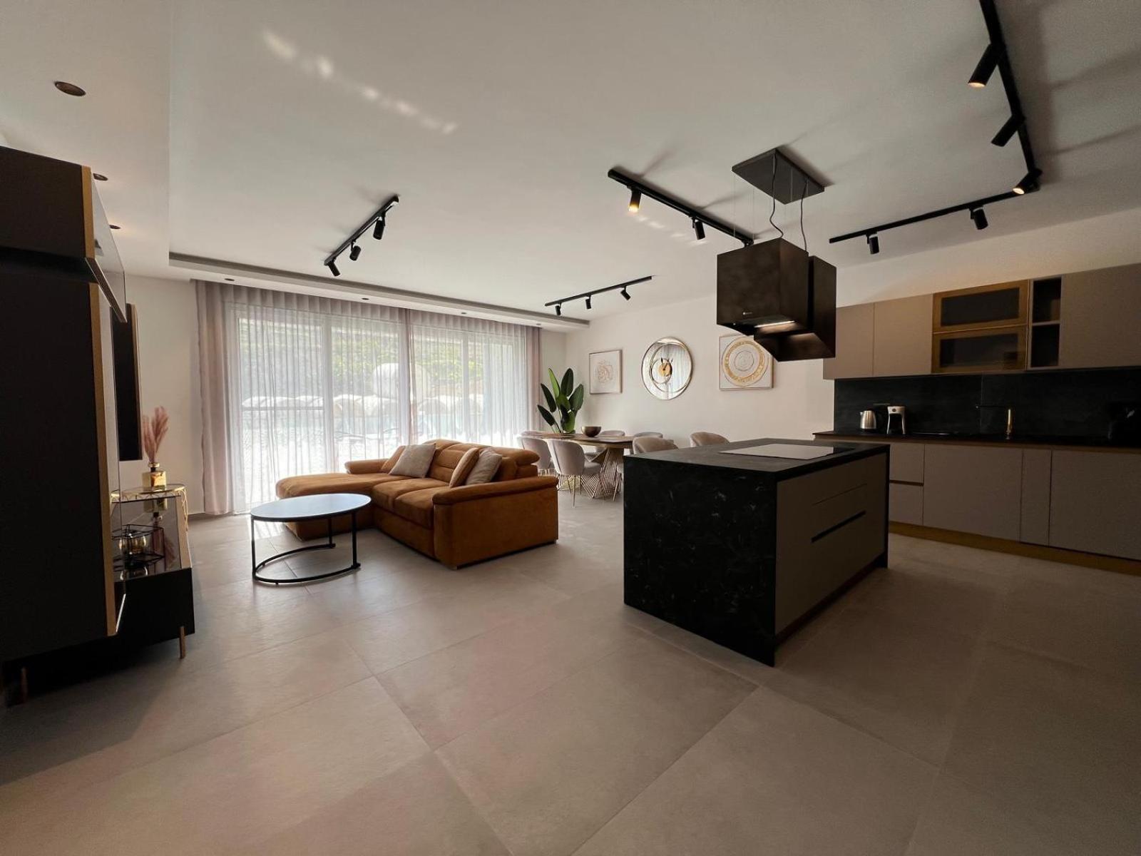Apartment Blanch *