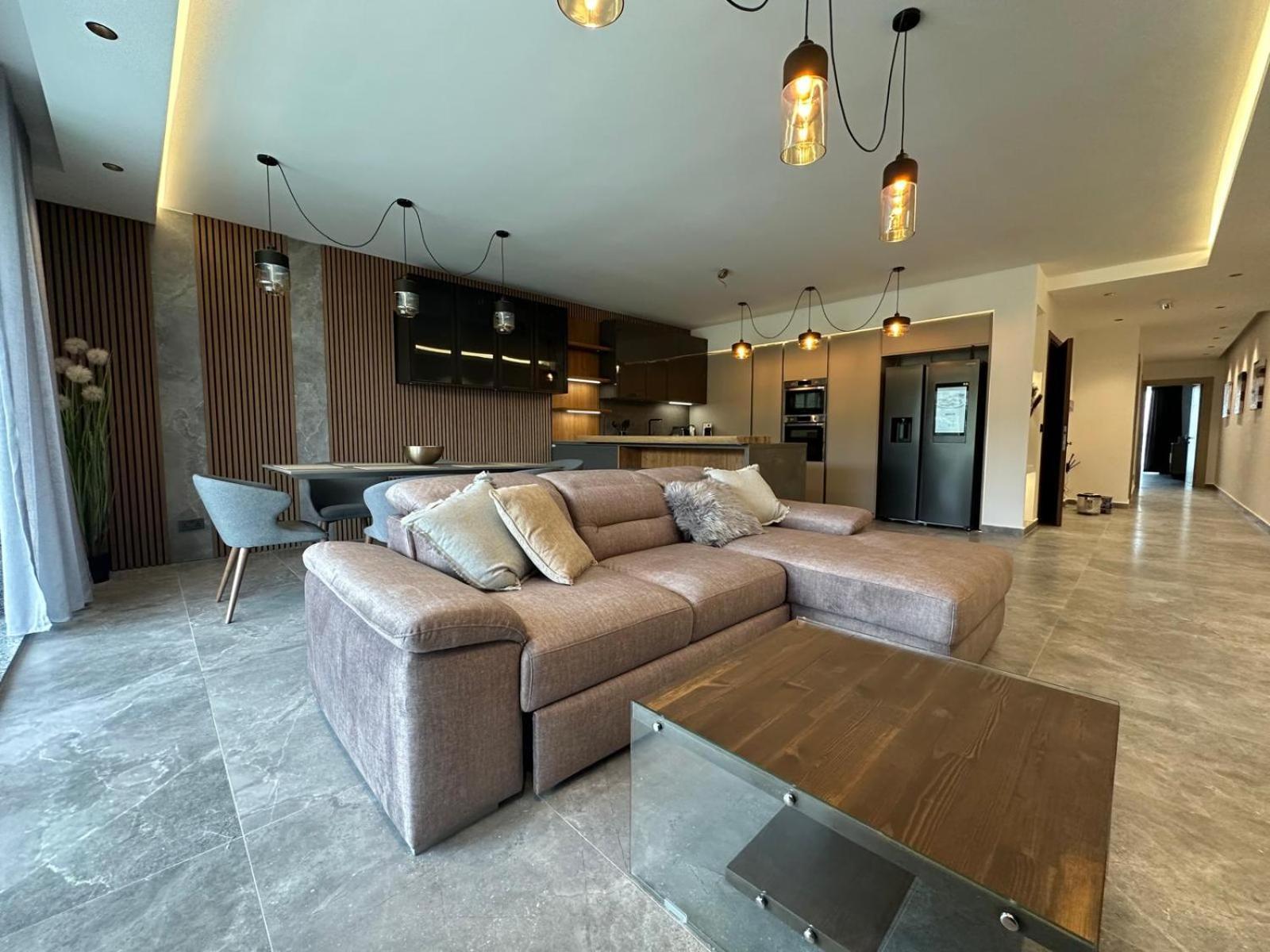 Blanch Apartment *