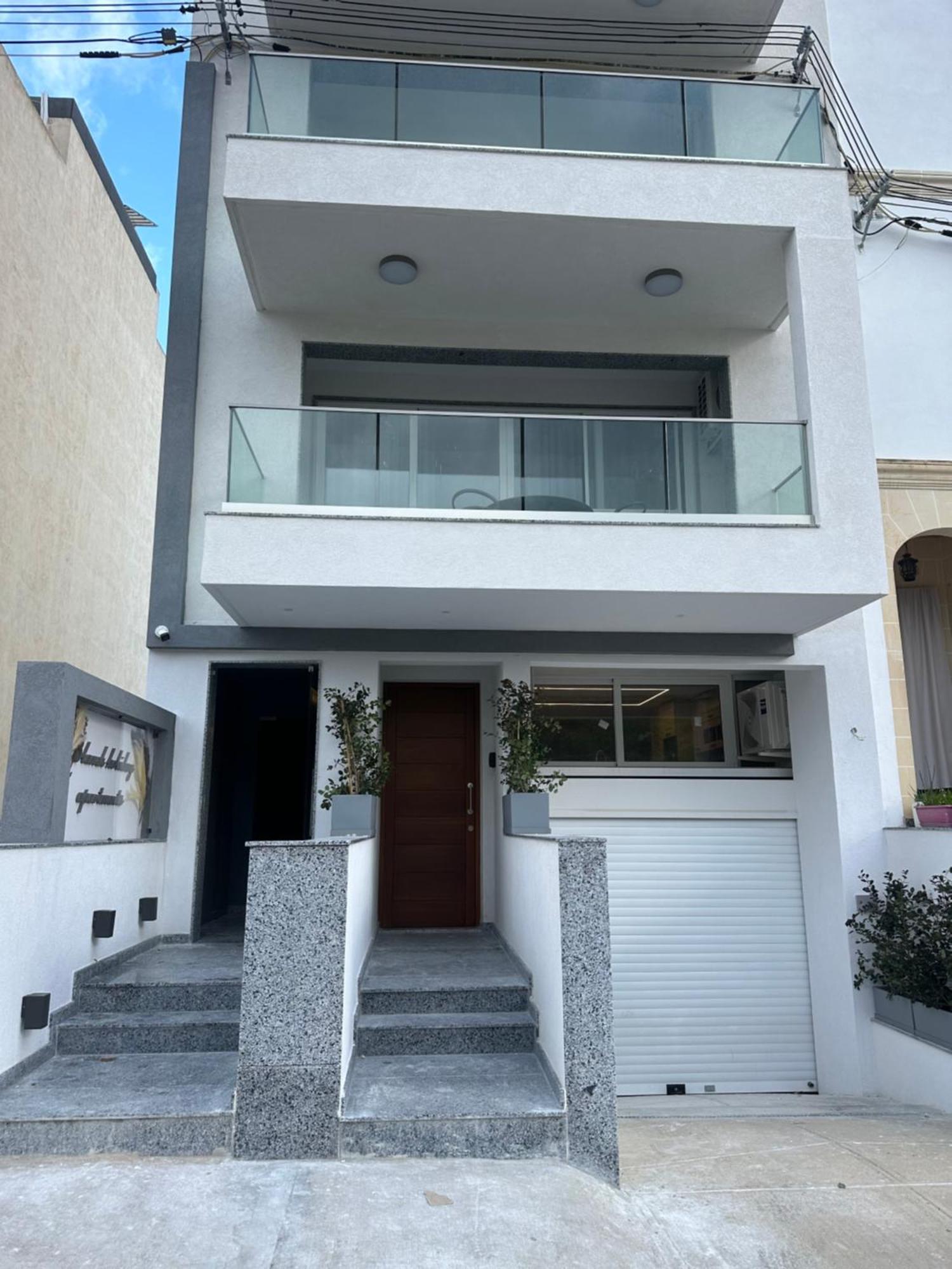 Blanch Apartment